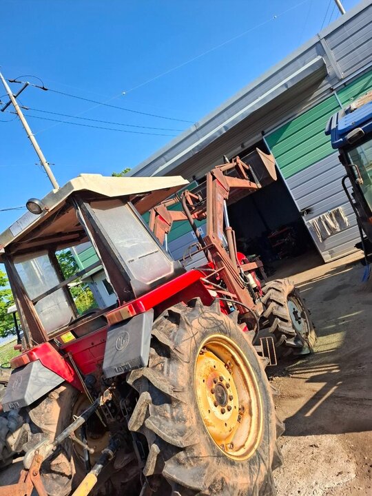 LS Tractor LT47 (47hp) 앞좌측면