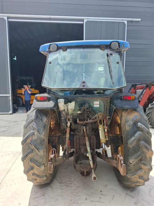 NewHolland Tractor TN75D (75hp) 앞좌측면