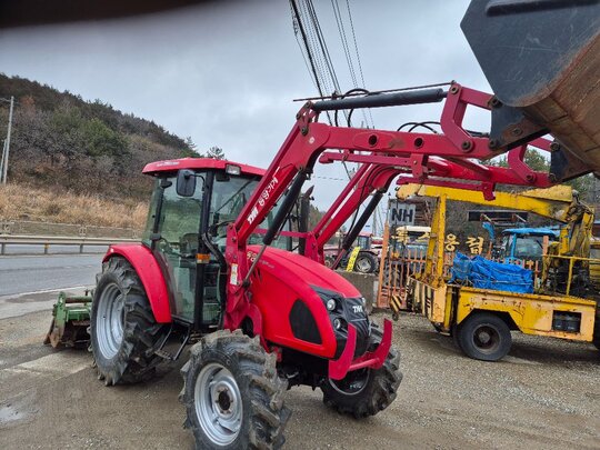 TYM 트랙터 TX703 (74마력) 앞좌측면