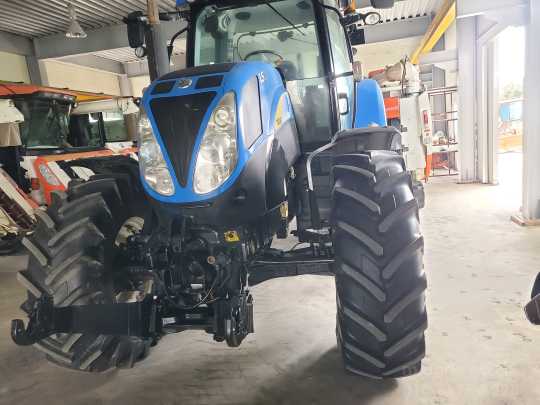 뉴홀랜드 트랙터 T6080 (150마력) 앞좌측면