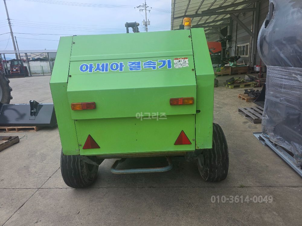 스타 원형베일러 TCR2220AN 뒤우측면