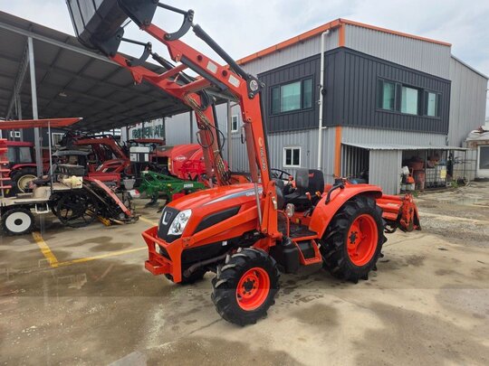 대동 트랙터 NX520 (52마력) 앞좌측면