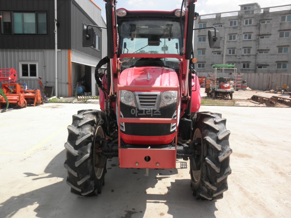 Kukje Tractor LUXEN65 (65hp) 뒤우측면