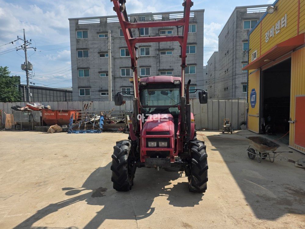 TYM Tractor T720S (72hp) 뒤우측면