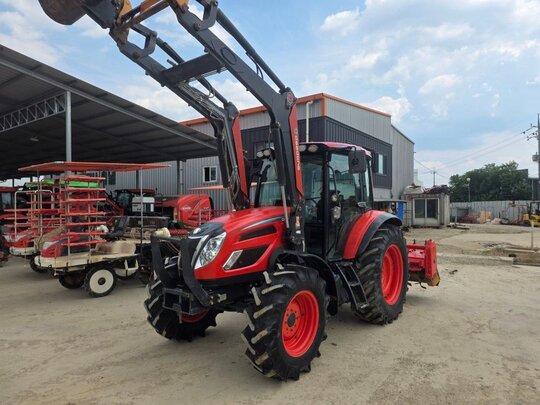 대동 트랙터 PX1000ATSC (100마력) 앞좌측면