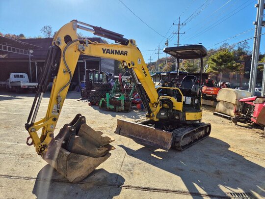 Yanmar Excavator VIO35 (3.5톤) 앞좌측면