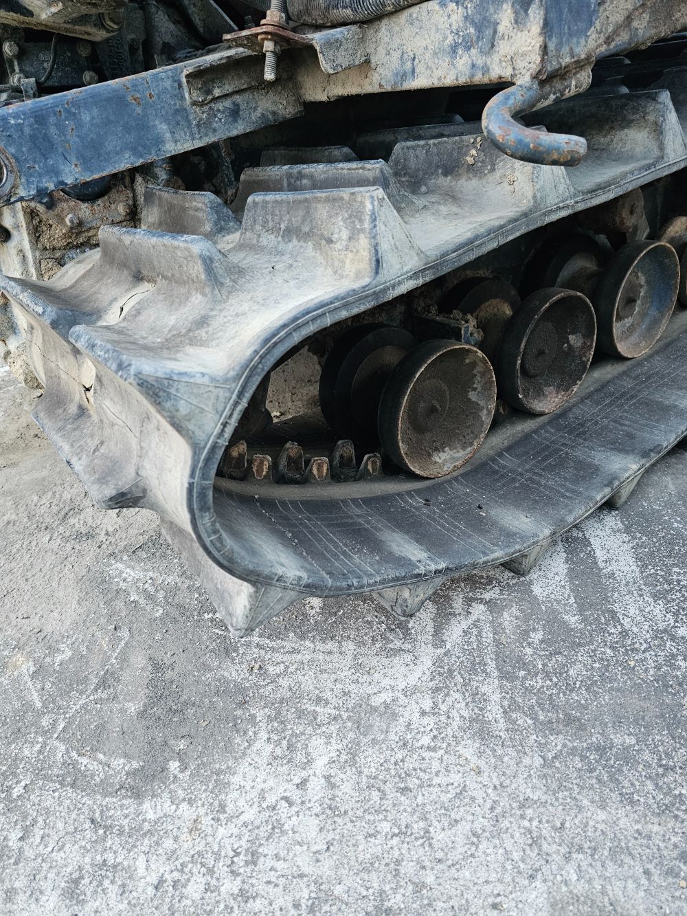 TYM Combine Harvester HU6500G (4Rows) 뒤우측면