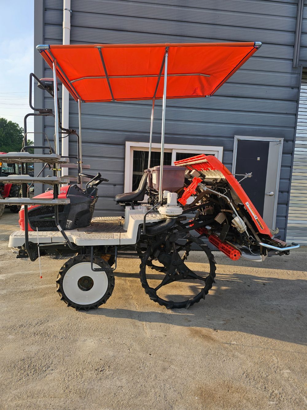 Kubota Rice transplanter KNW6SF-GS (6Rows) 뒤우측면