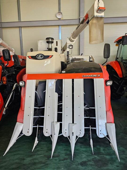 Kubota Combine Harvester WR90 (5Rows) 앞좌측면