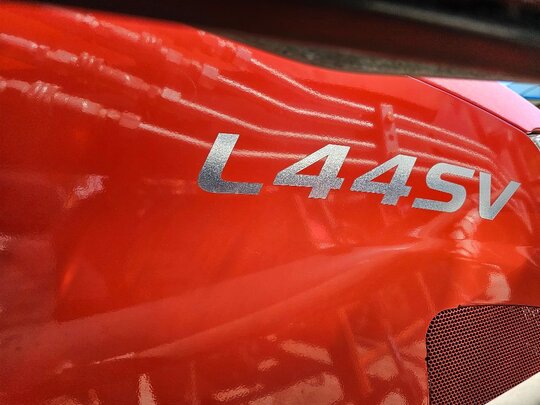 구보다 트랙터 L44SV (44마력) 앞좌측면