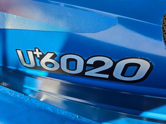 LS 트랙터 U6020 (55마력) 앞좌측면