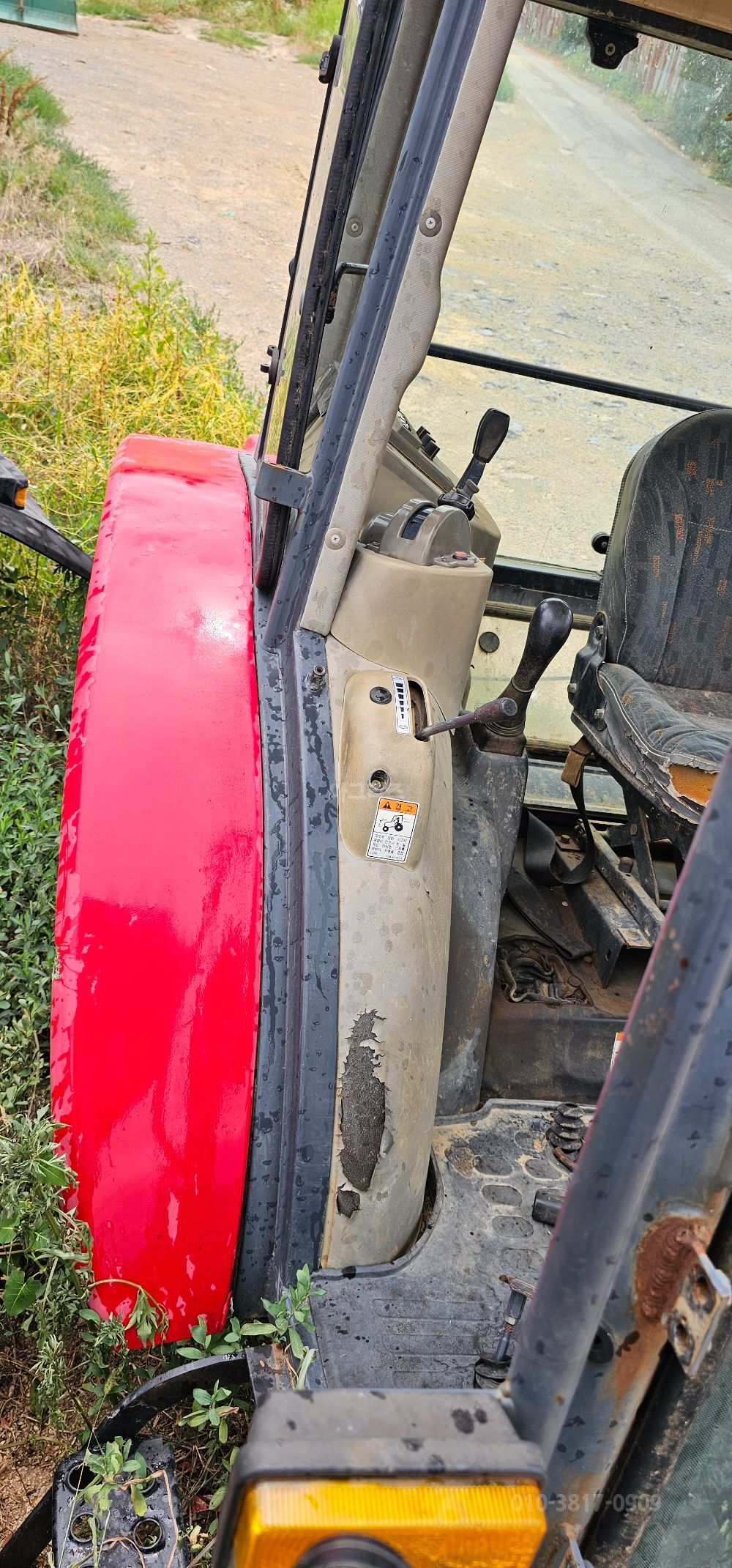 TYM 트랙터 T720S (72마력) 뒤우측면