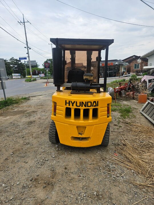 현대지게차  HR25D  지게차 (2.5톤) 앞좌측면