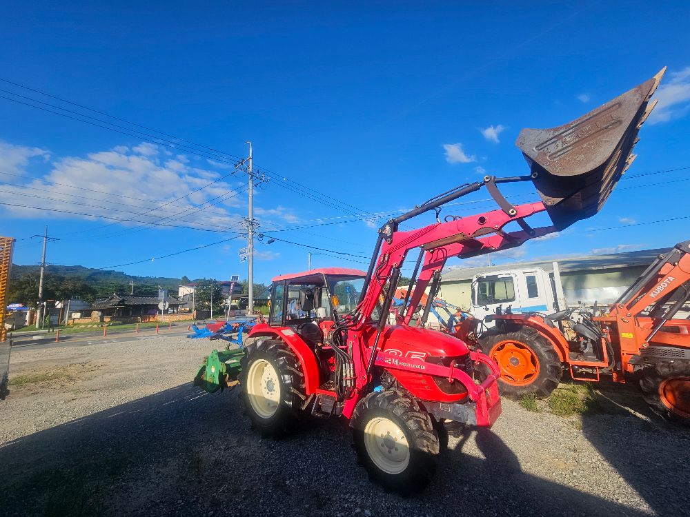 Kukje Tractor NF385 (38hp) 뒤우측면