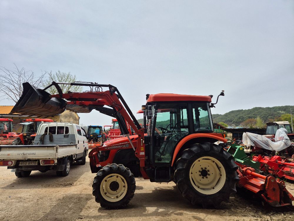 Daedong Tractor D500 (50hp) 뒤우측면