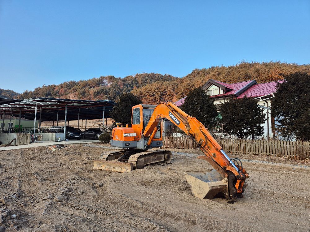  Excavator 55-V (5.5톤) 뒤우측면
