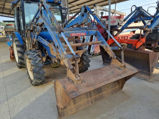  Loader HIT320L  앞좌측면