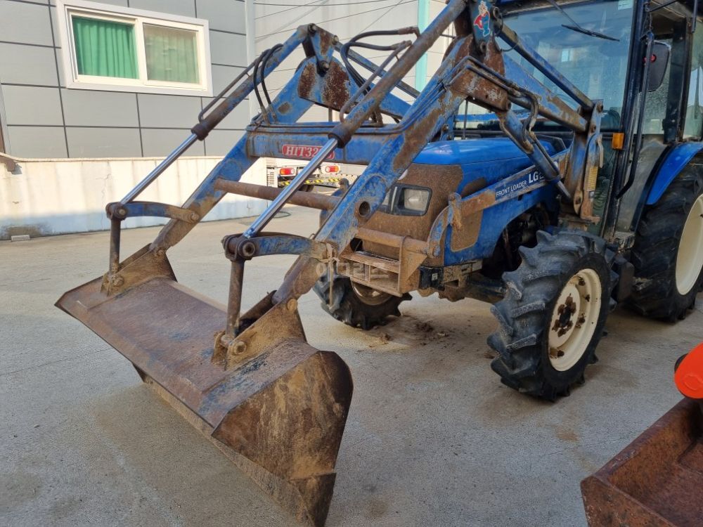  Loader HIT320L  뒤우측면