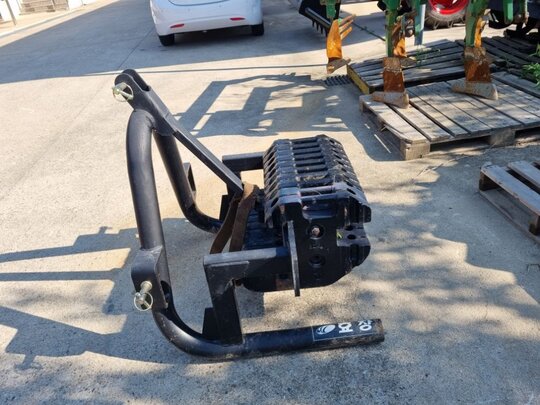 효창 무게추 거치대 무게추 거치대 앞좌측면