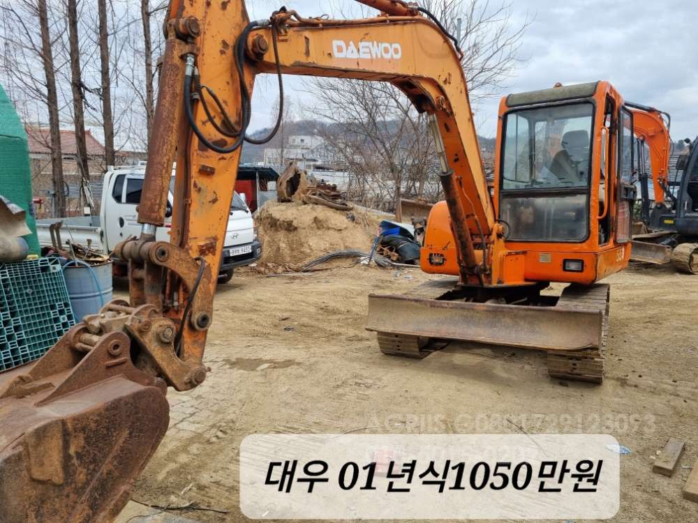 대우굴삭기  굴삭기 S55VP 앞좌측면