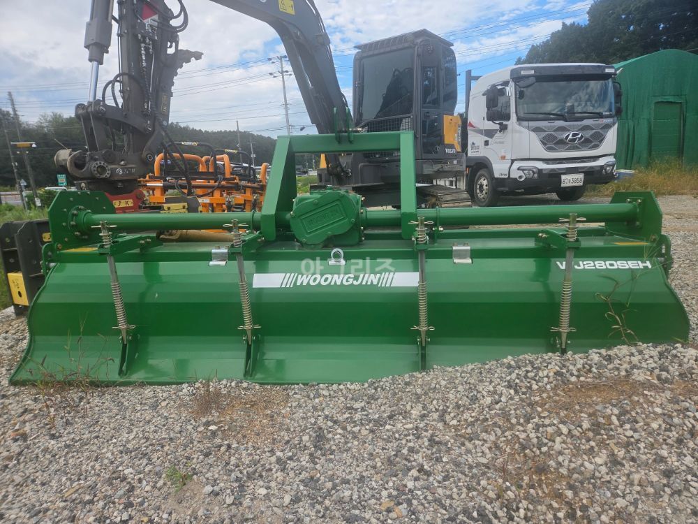 WECM 로타리 WJR280SEH (경폭279cm) 뒤우측면