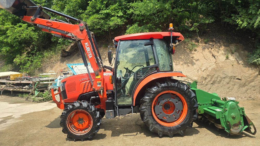 Kubota Tractor L60C (62.1hp) 뒤우측면
