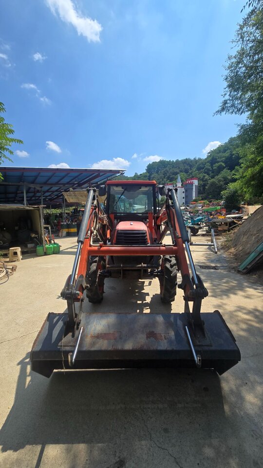 Kubota Tractor L500MH (50hp) 앞좌측면
