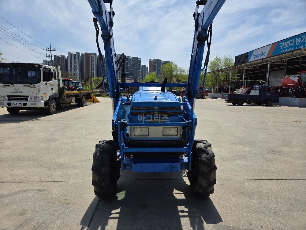 TYM Tractor TA4040 (41hp) 뒤우측면