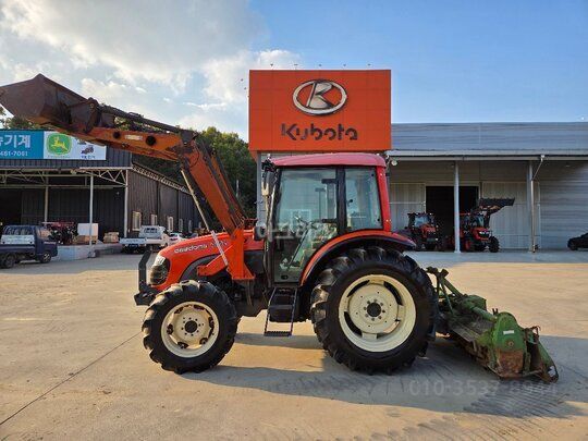 대동 트랙터 D852 (85마력) 앞좌측면