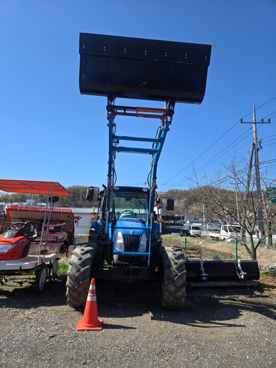 NewHolland Tractor T5060 (105hp) 앞좌측면