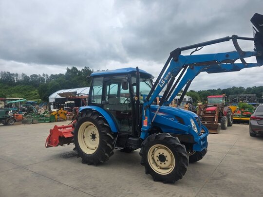 LS 트랙터 U6020 (55마력) 앞좌측면