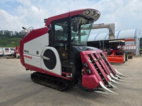 Yanmar Combine Harvester YH5101 (5Rows) 앞좌측면