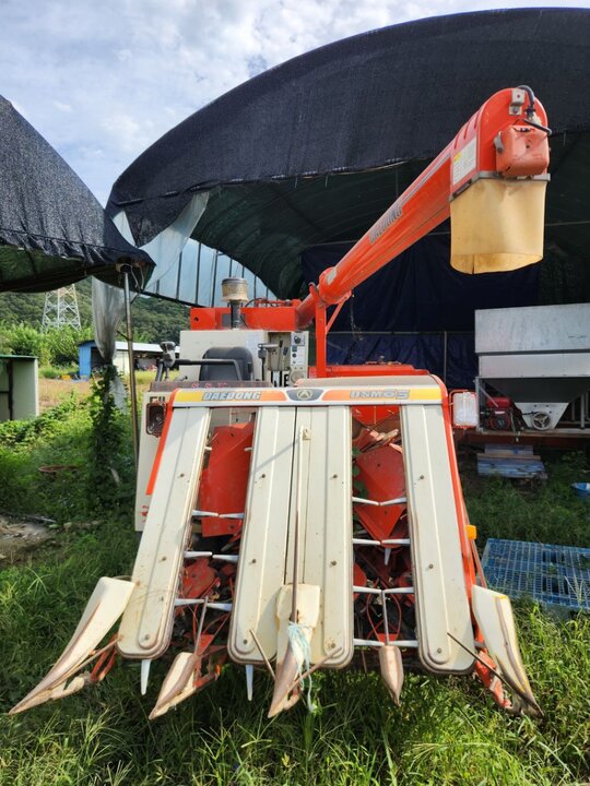 대동 콤바인 DSM65 (4조식) 앞좌측면