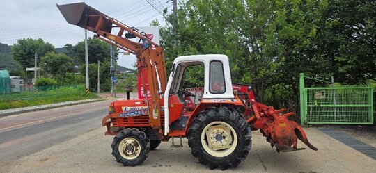 대동 트랙터 L3503-D (35마력) 앞좌측면