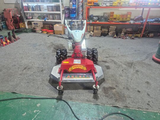 아세아 아세아AMC900SM AMC900SM제초기 앞좌측면