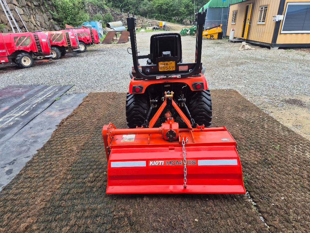 Daedong Tractor CS240 (26hp) 뒤우측면