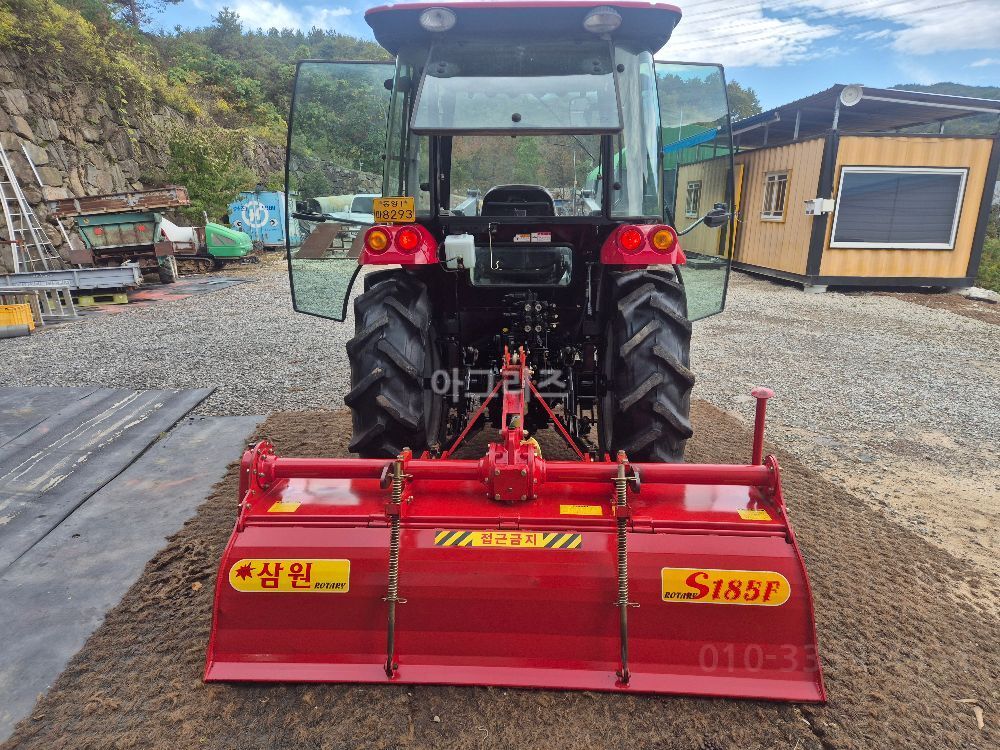 TYM Tractor TE58 (55hp) 뒤우측면