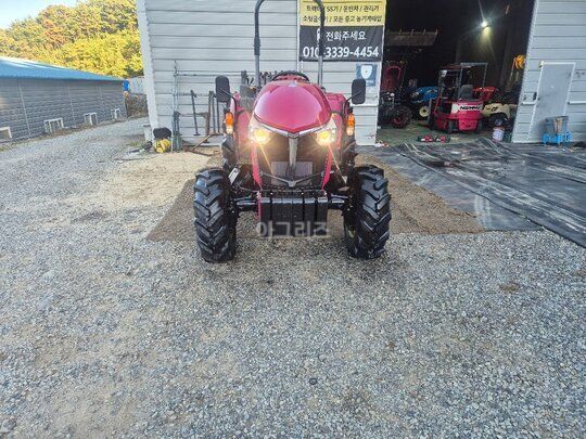 Yanmar Tractor YT357 (57hp) 앞좌측면