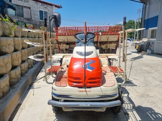 대동 이앙기 S3-680 (6조식) 앞좌측면