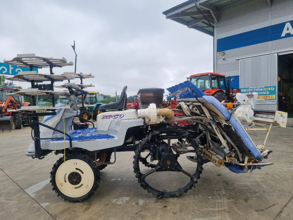  Rice transplanter NP60 (6Rows) 뒤우측면