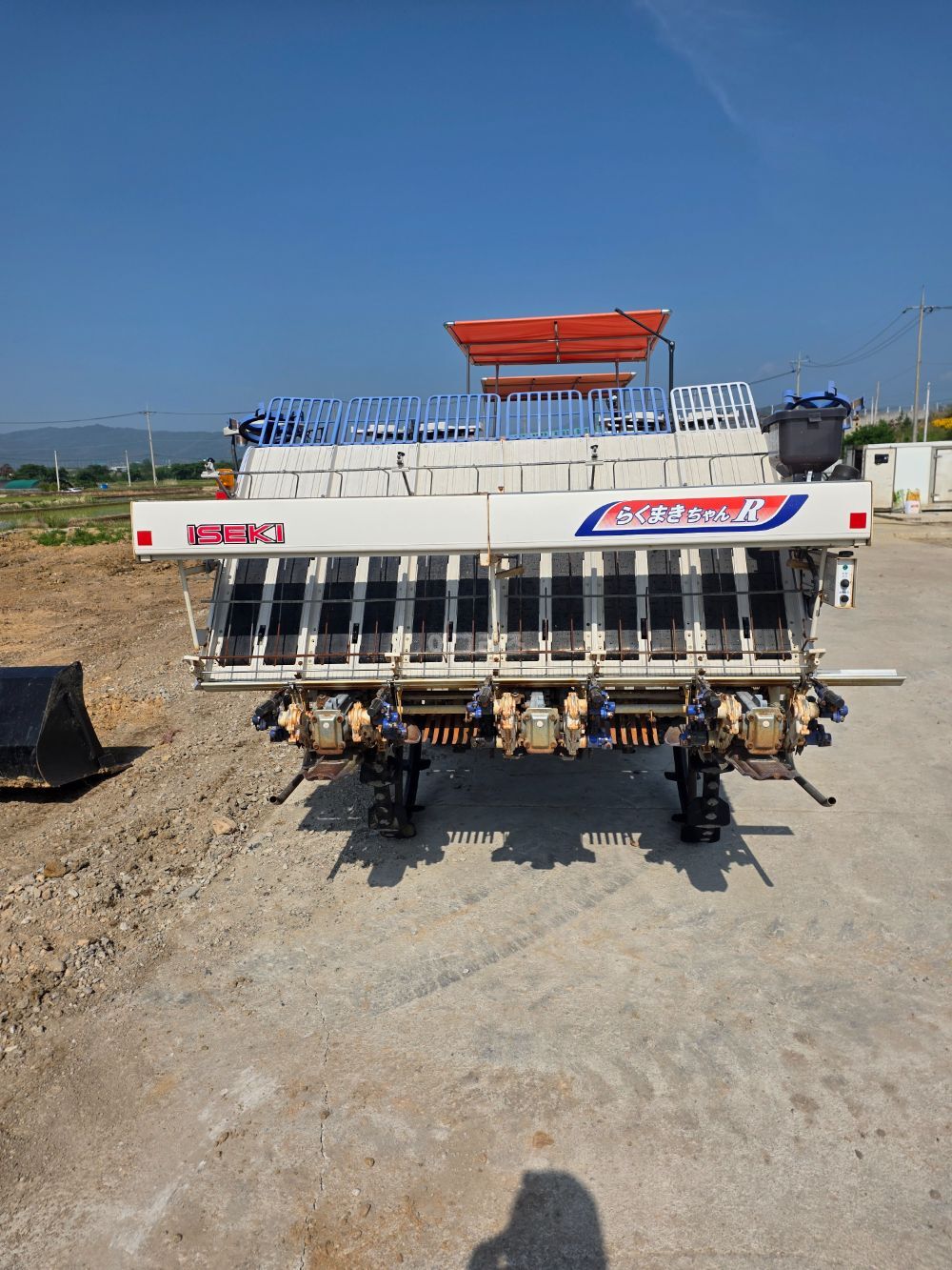 TYM Rice transplanter NP60DL (6Rows) 뒤우측면