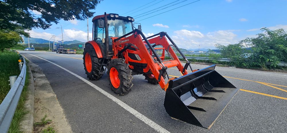 Daedong Tractor PX1000 (100hp) 뒤우측면