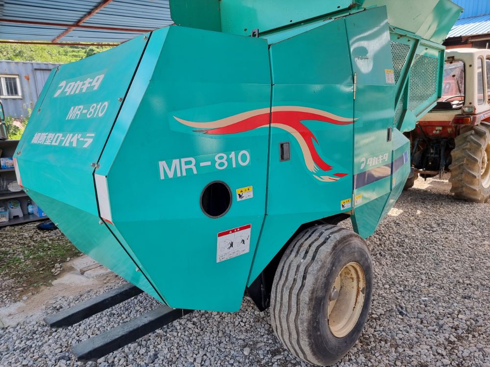  Corn Harvester MR-810  뒤우측면