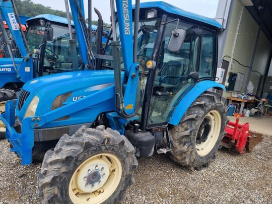 LS Tractor U55 (55hp) 앞좌측면