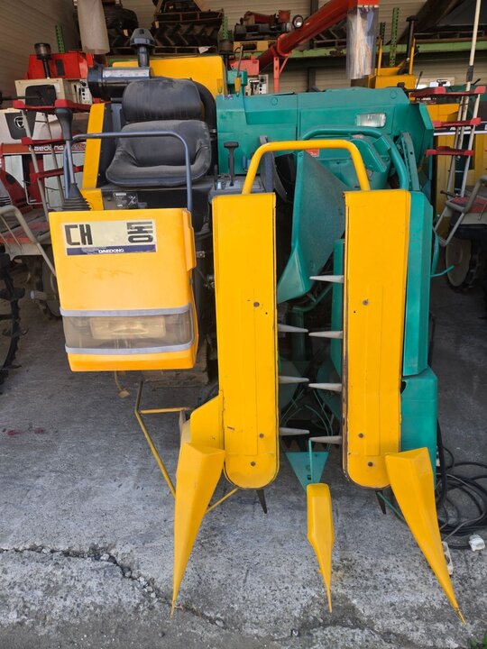 Daedong Combine Harvester R1-191A (2Rows) 앞좌측면