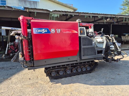 TYM Combine Harvester C805G (5Rows) 앞좌측면