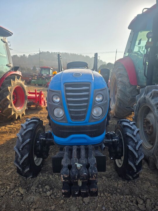 LS Tractor XG3135 (35.4hp) 앞좌측면