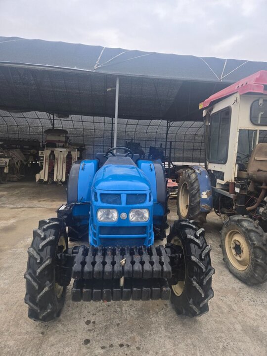 LS Tractor C45 (45hp) 앞좌측면