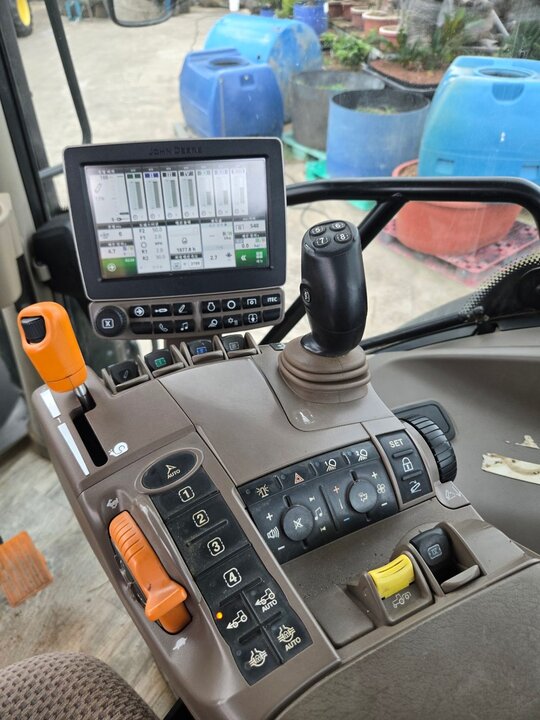 JohnDeere Tractor 6145R (145hp) 앞좌측면