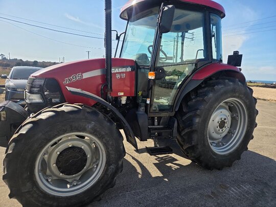 TYM 트랙터 JX95 (95마력) 앞좌측면